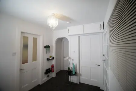 93400e03 9df6 484b b7cf d0de32b9e1dd.jpg